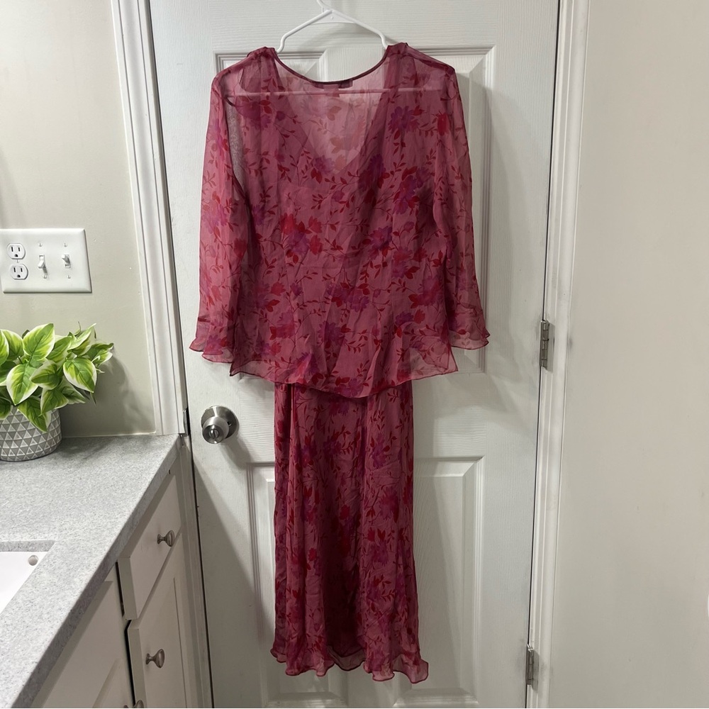 Burgundy red vintage style silk floral midi dress and cardigan - Picture 2 of 9